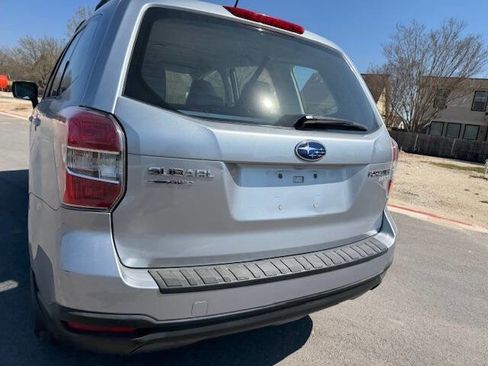 Used 2014 Subaru Forester 2.5i image 12