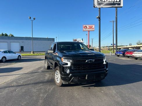 Used 2025 Chevrolet Silverado 1500 RST w/ Z71 Off-Road Package AWD/4WD image 2