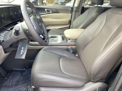 New 2026 Kia Carnival image 13