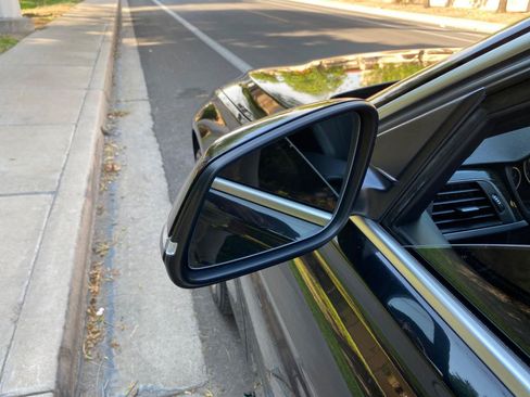 Used 2018 BMW 330i Sedan RWD image 19