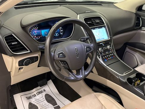 Used 2016 Lincoln MKX Reserve FWD image 19