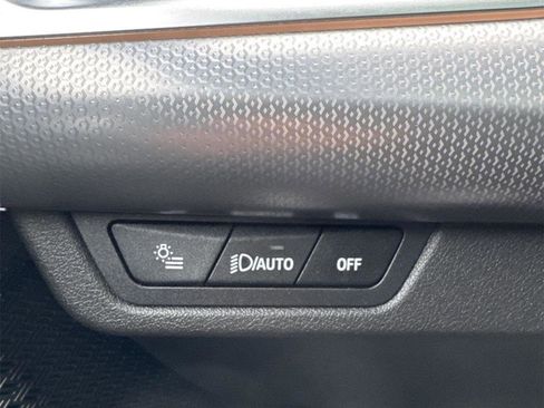 Used 2025 BMW X2 xDrive28i AWD/4WD image 18