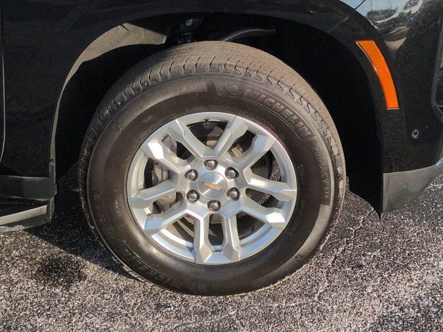 Used 2025 Chevrolet Tahoe LT RWD image 11