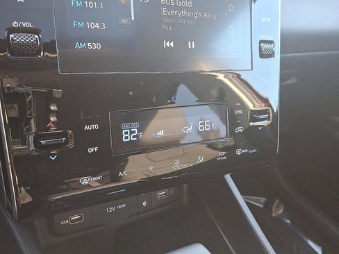 Certified 2022 Hyundai Tucson SEL w/ Convenience Package image 16