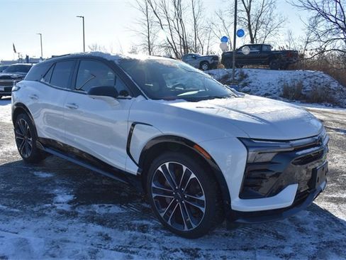 Certified 2025 Chevrolet Blazer EV SS w/ LPO, All-Weather Mat Package image 10