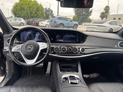 Used 2020 Mercedes-Benz S 560 Sedan image 14