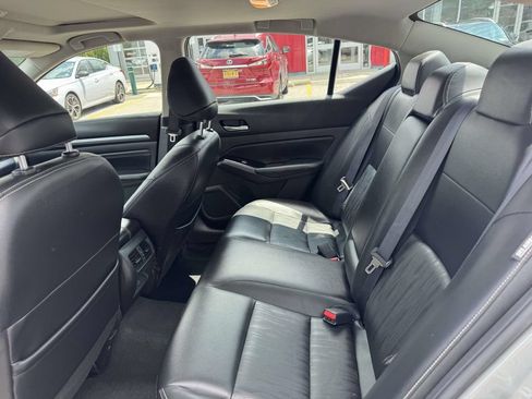 Certified 2022 Nissan Altima 2.5 SL FWD image 12