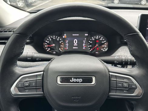 Used 2022 Jeep Compass Latitude w/ Convenience Group image 21