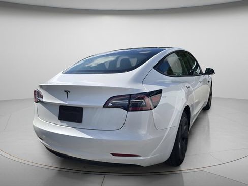 Used 2023 Tesla Model 3 Standard Range RWD image 7