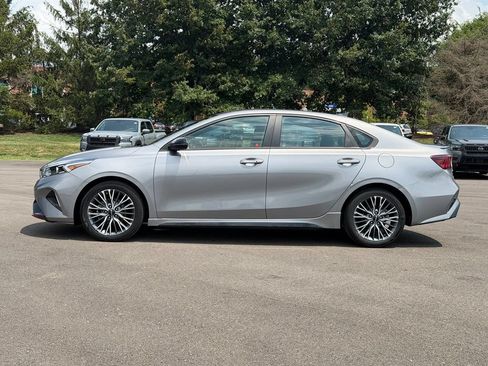 Used 2023 Kia Forte GT-Line FWD image 3