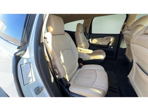 Used 2012 Chevrolet Traverse LTZ AWD/4WD image 31
