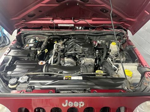 Used 2012 Jeep Wrangler Unlimited Sport AWD/4WD image 26