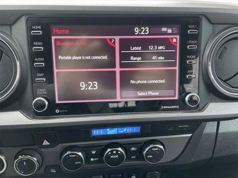 Certified 2022 Toyota Tacoma TRD Off-Road image 18