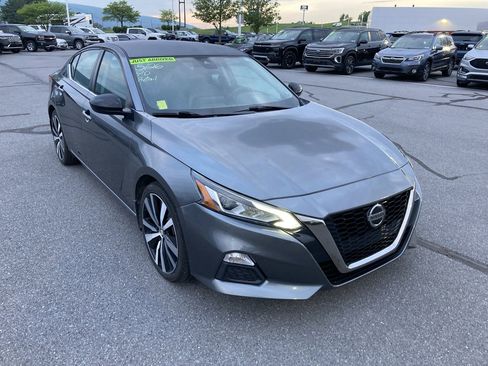 Used 2020 Nissan Altima 2.5 SR FWD image 1