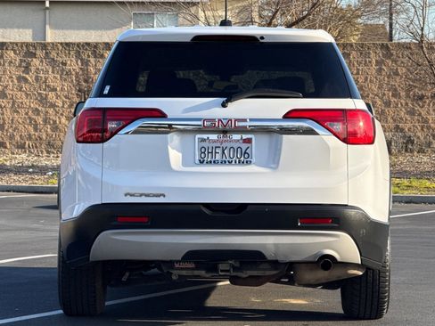 Used 2019 GMC Acadia SLE image 6