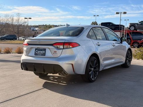 Used 2026 Toyota Corolla SE image 7