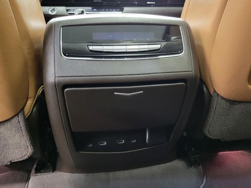 Certified 2021 Cadillac Escalade Sport AWD/4WD image 22