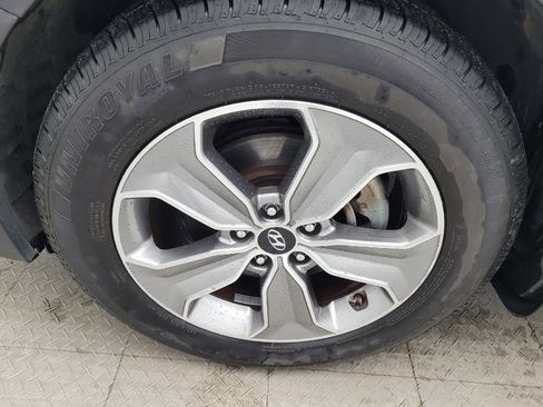 Used 2014 Hyundai Santa Fe GLS image 31