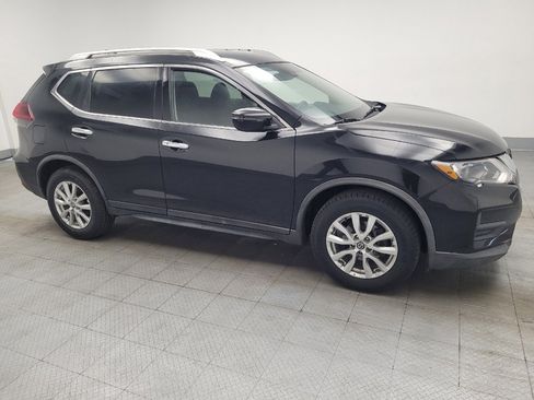 Used 2020 Nissan Rogue SV FWD image 11