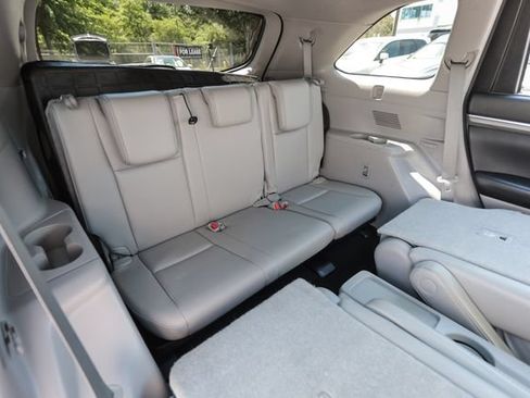 Used 2017 Toyota Highlander Limited Platinum AWD/4WD image 51