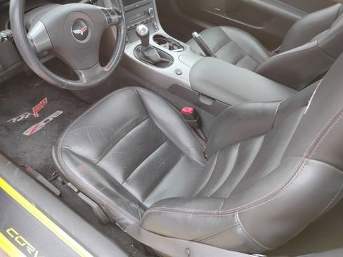 Used 2007 Chevrolet Corvette Z06 w/ Preferred Equipment Group RWD image 5