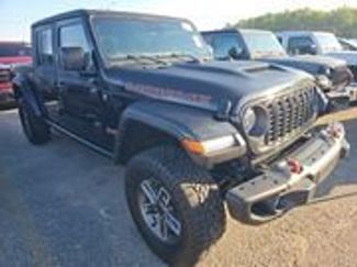 Used 2024 Jeep Gladiator Mojave AWD/4WD video 2