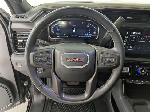 Used 2025 GMC Sierra 2500 AT4 w/ Technology Package image 18