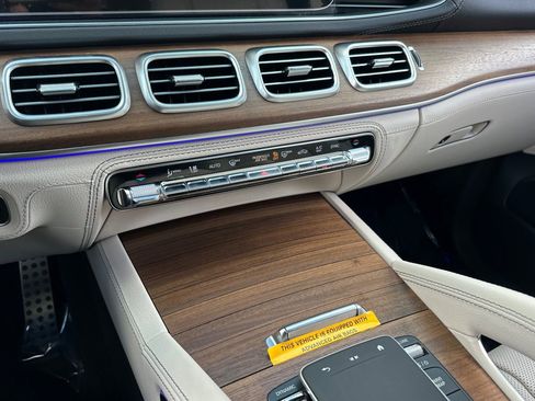 New 2025 Mercedes-Benz GLS 580 4MATIC image 16