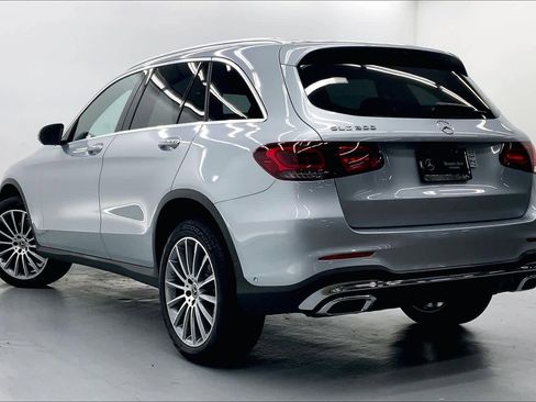 Certified 2021 Mercedes-Benz GLC 300 image 2