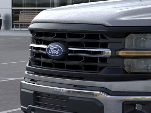 New 2026 Ford F150 XLT w/ XLT Chrome Appearance Package RWD image 17