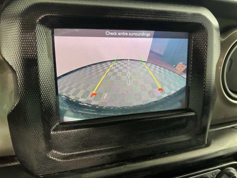 Used 2020 Jeep Wrangler Unlimited Sport S image 46