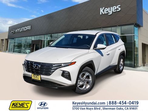Certified 2023 Hyundai Tucson SE image 1