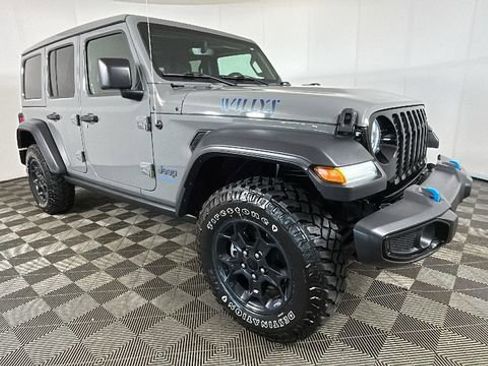 Used 2023 Jeep Wrangler Unlimited w/ Sun & Screen Package AWD/4WD image 2