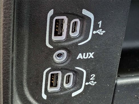 Used 2026 RAM 2500 Big Horn AWD/4WD image 25
