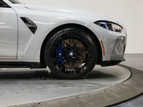 Used 2025 BMW M3 w/ Executive Package image 21