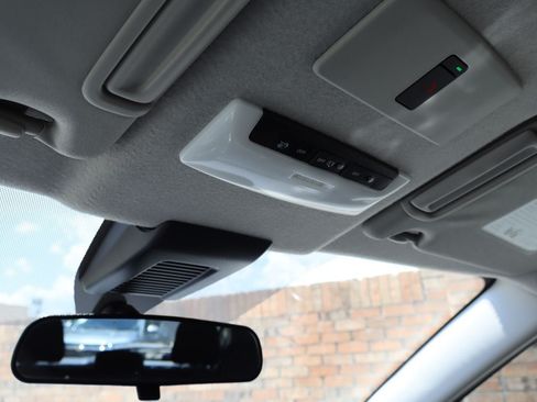 Used 2024 Nissan Kicks SV FWD image 25