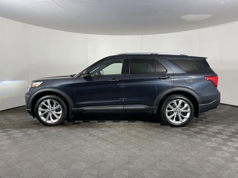 Used 2022 Ford Explorer Platinum w/ Equipment Group 601A image 3