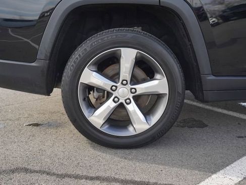 Used 2021 Jeep Grand Cherokee L Limited image 46