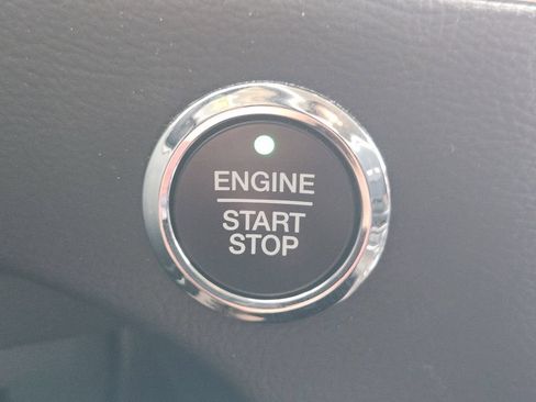 Used 2024 Ford Edge Titanium AWD/4WD image 21