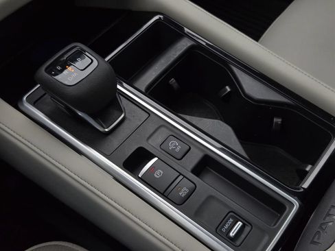 New 2026 Nissan Pathfinder SL FWD image 25