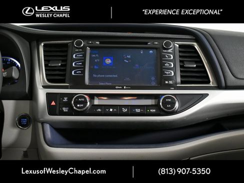 Used 2014 Toyota Highlander XLE image 29