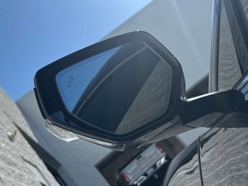 Used 2023 Chevrolet Corvette Stingray Premium Conv w/ Z51 Performance Package RWD image 13