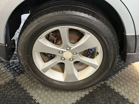 Used 2014 Subaru Outback 2.5i image 13