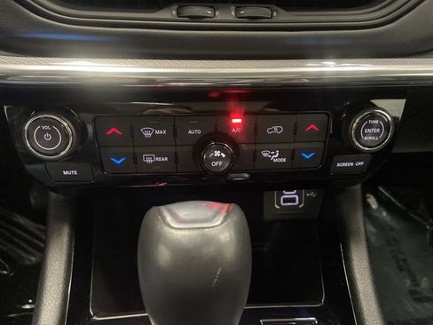 Certified 2024 Jeep Compass Limited w/ High Altitude Package image 19