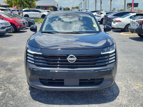 Certified 2025 Nissan Kicks SV FWD image 2