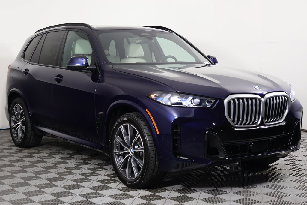 Certified 2024 BMW X5 xDrive40i w/ M Sport Package AWD/4WD image 3
