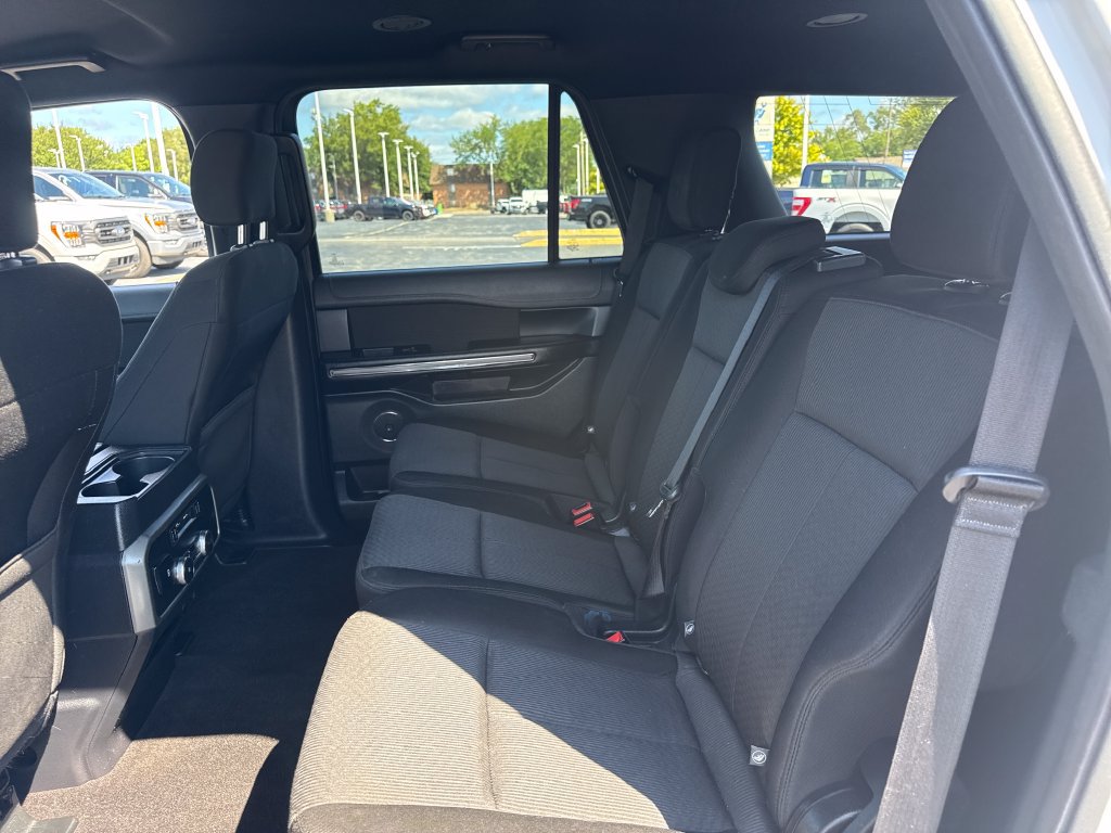 Used 2020 Ford Expedition XLT w/ Cargo Package AWD/4WD image 18