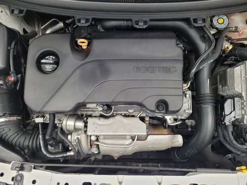 Used 2018 Chevrolet Cruze LS FWD image 30