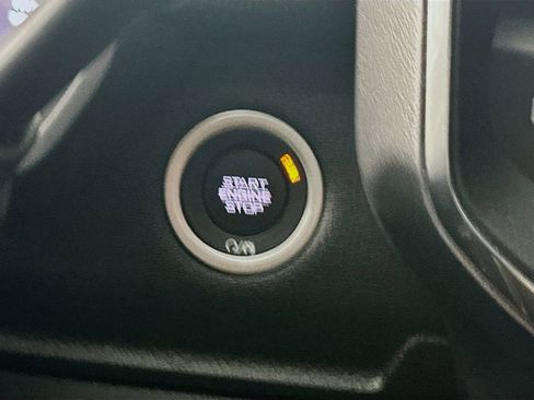 Used 2025 RAM 3500 Laramie image 27