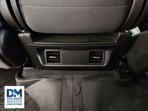 Used 2022 Chevrolet Silverado 1500 Custom image 39